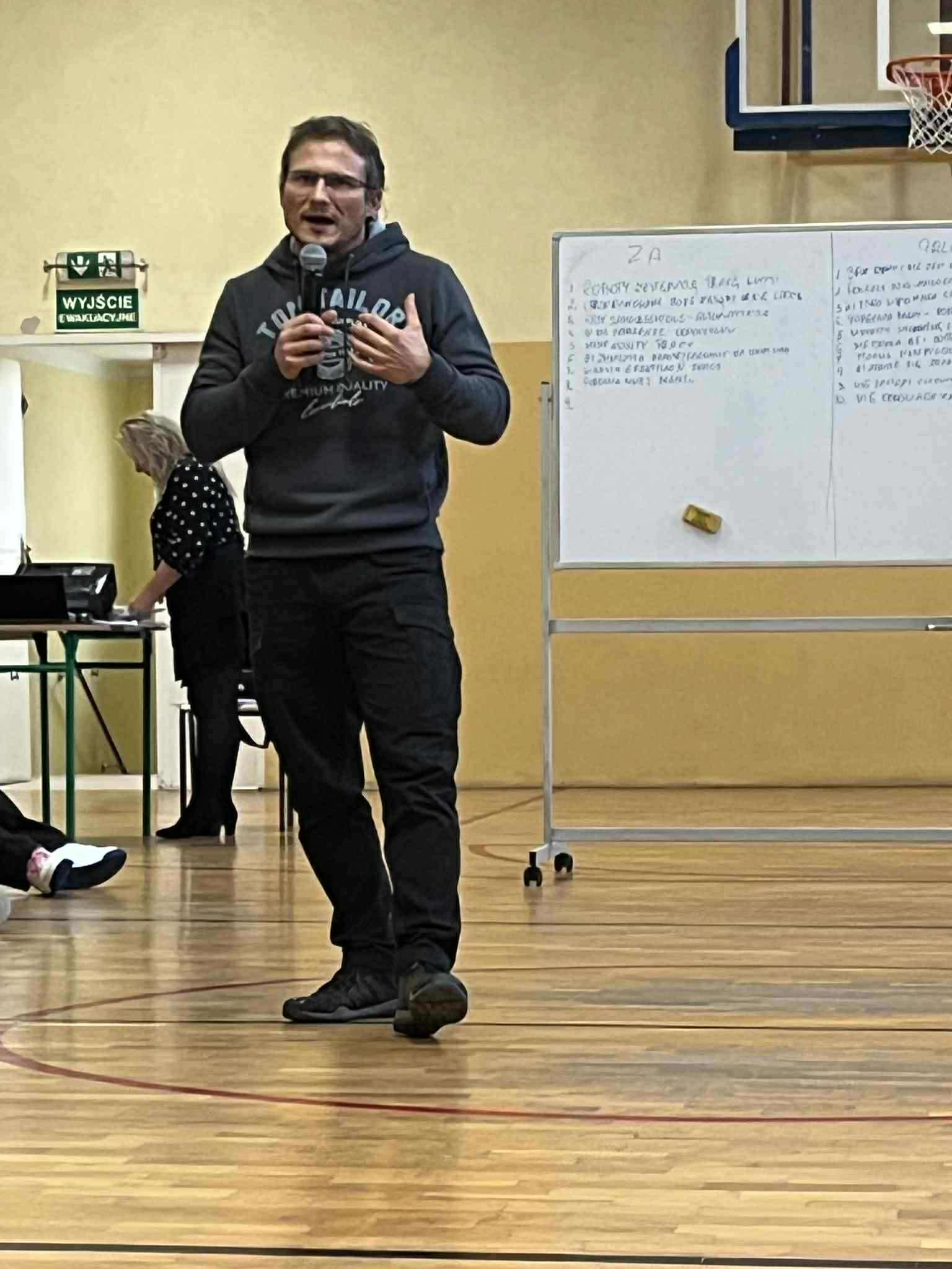 3fc8f404-88fc-4cee-a97e-c16f79874c60