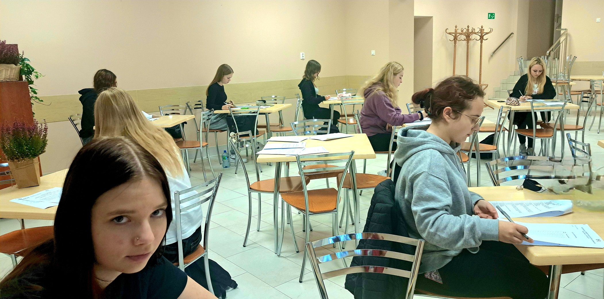 569053135_1270088268257385_6018165591688438450_n