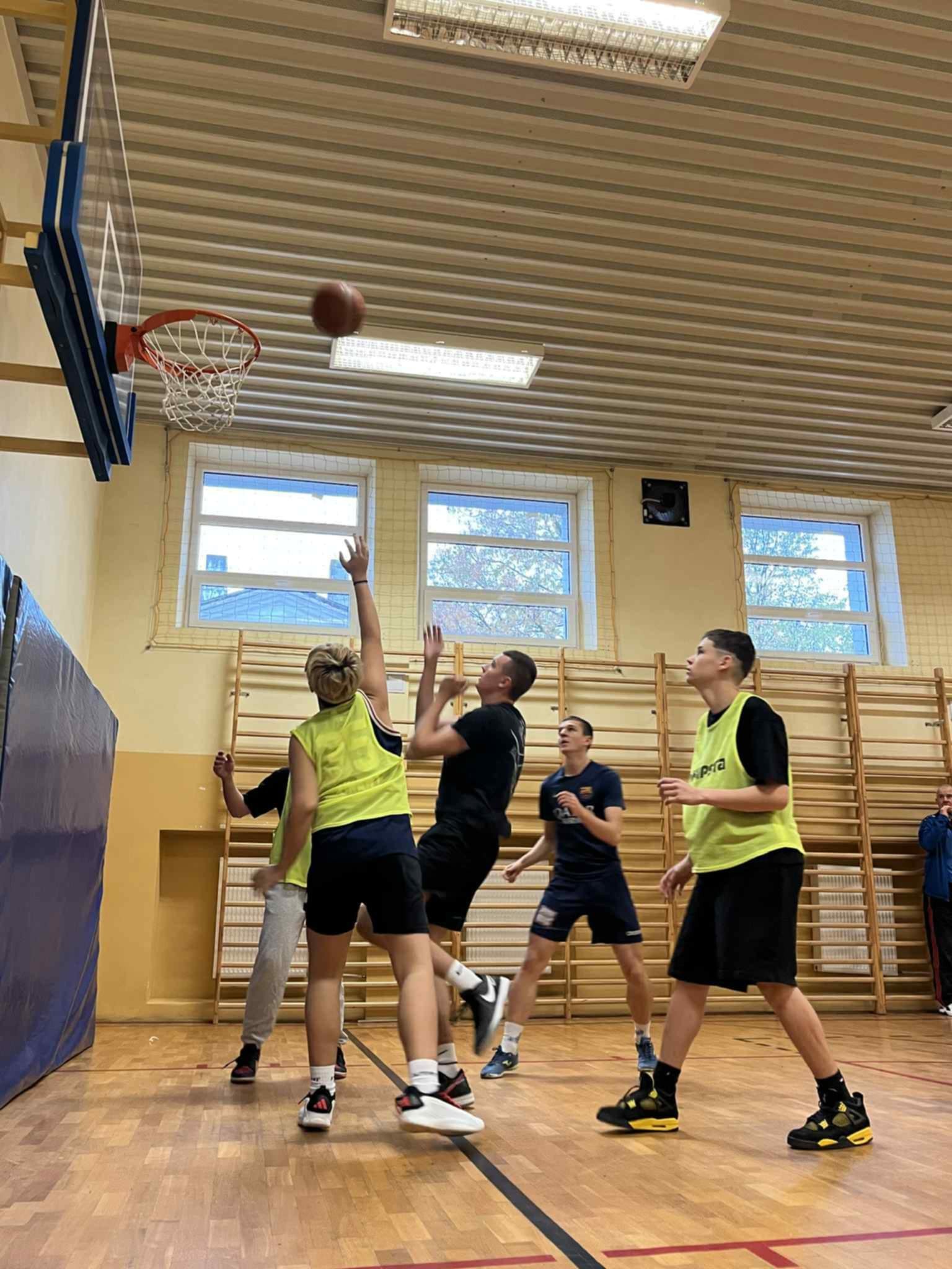 569438324_1269885711610974_7212340355125926079_n