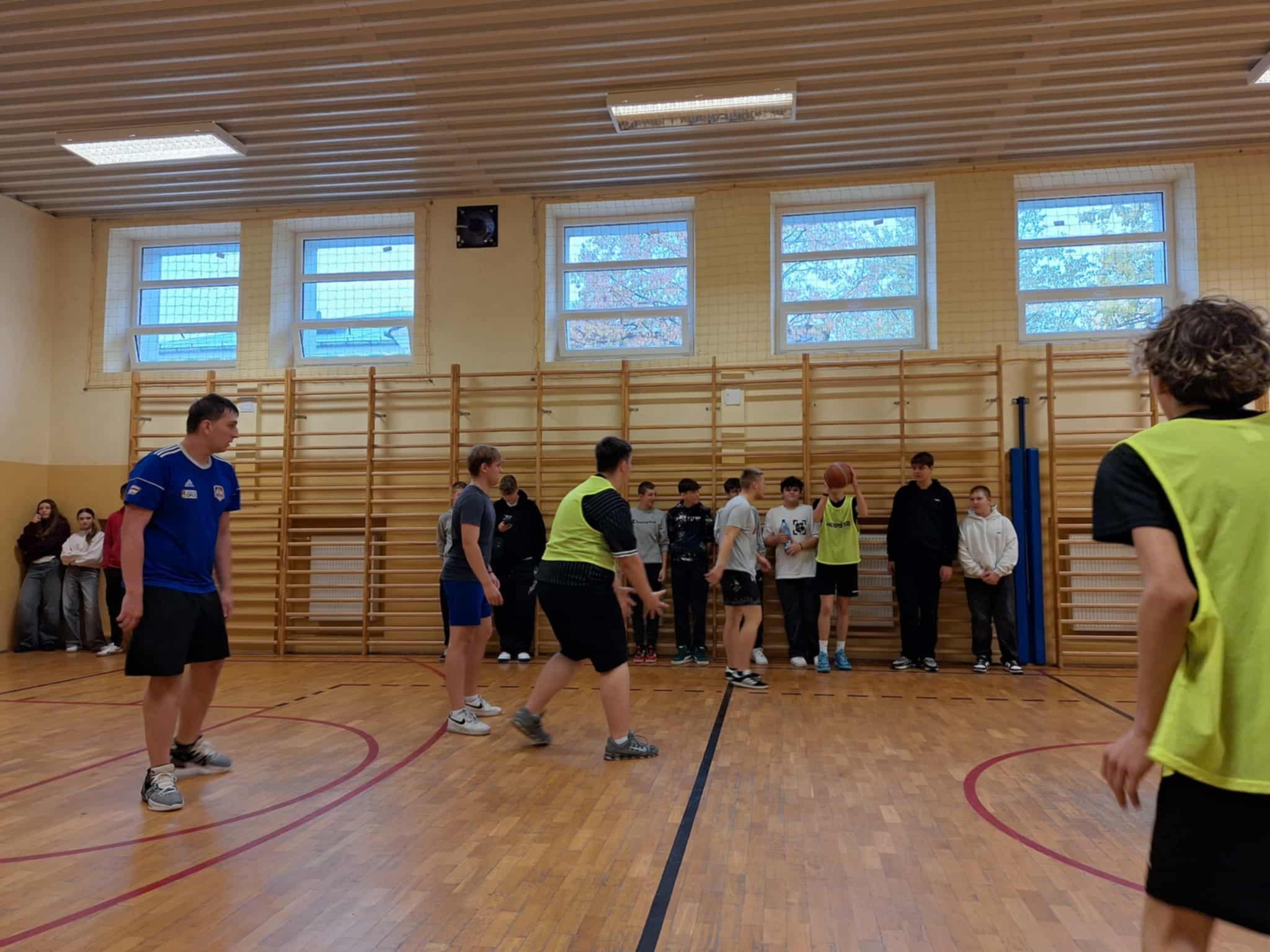 569597446_1269885111611034_2549622968924150314_n