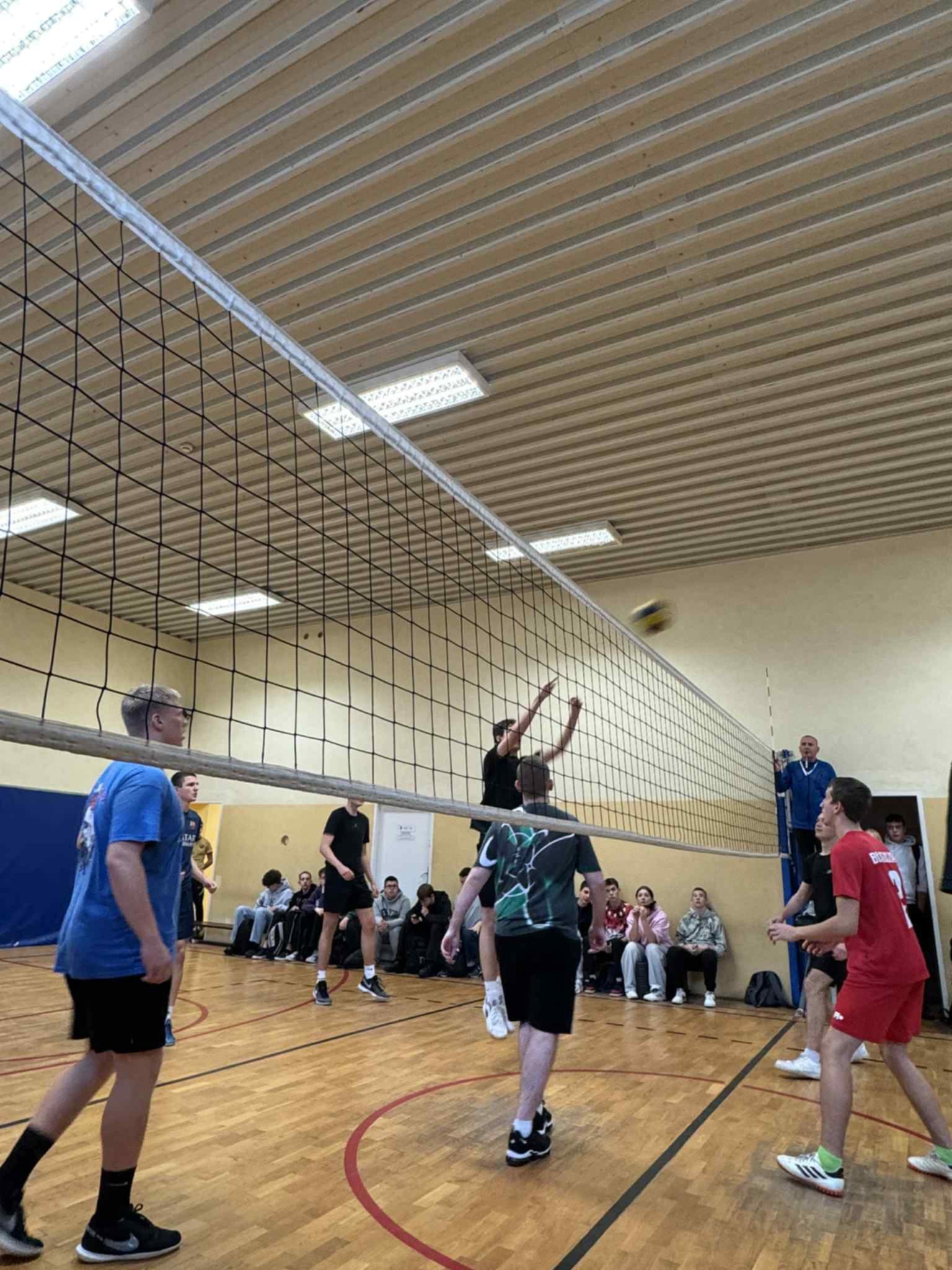 571013278_1269886068277605_100255358571037858_n