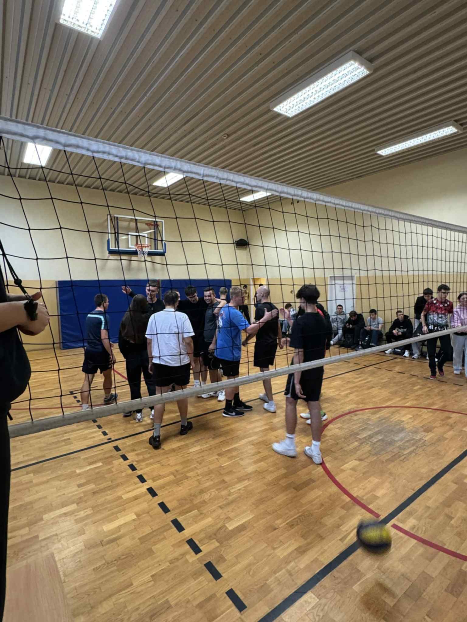 571016780_1269885448277667_8559473450150968677_n