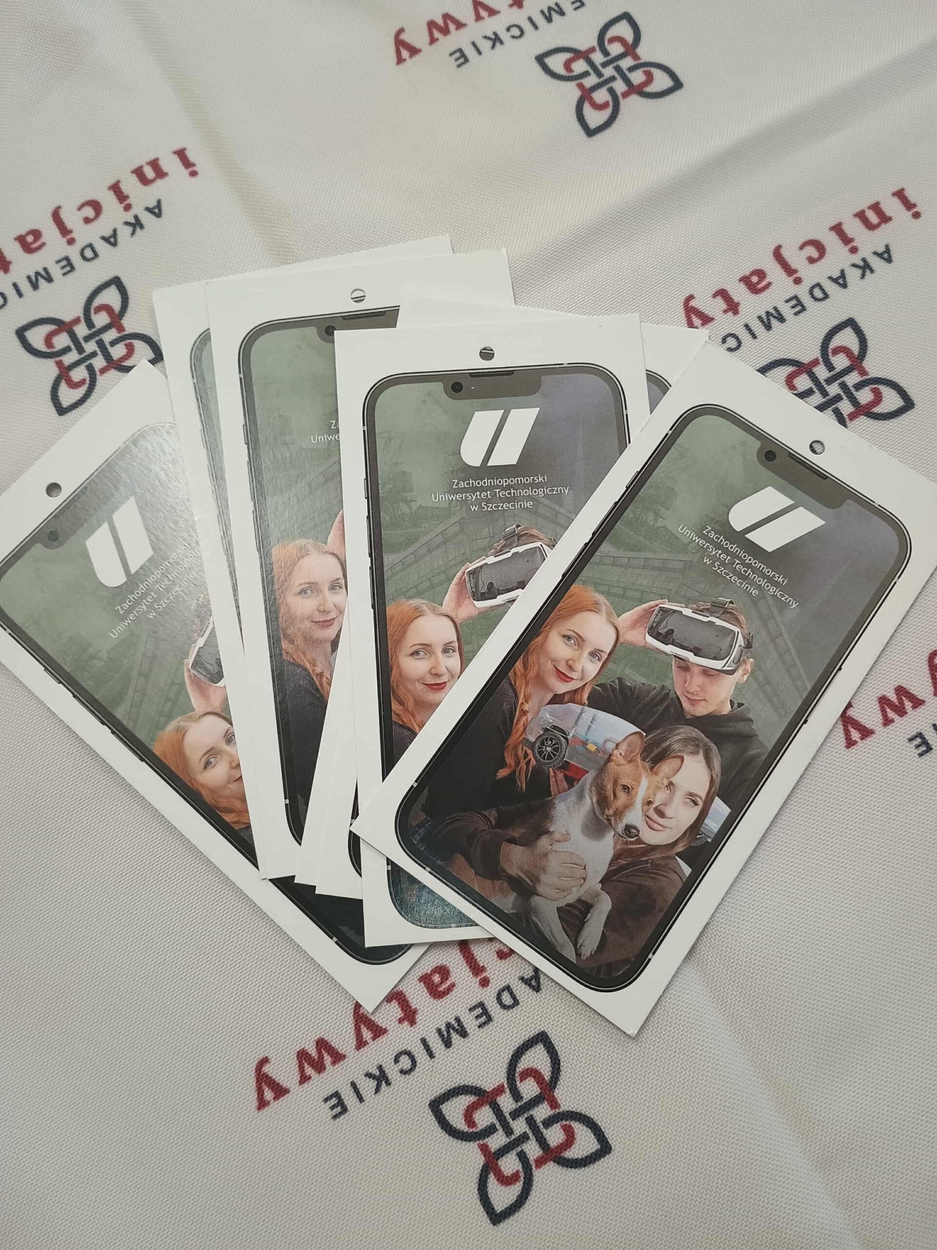 469da8e3-2afb-4cfb-ba6e-3a5374bb0195