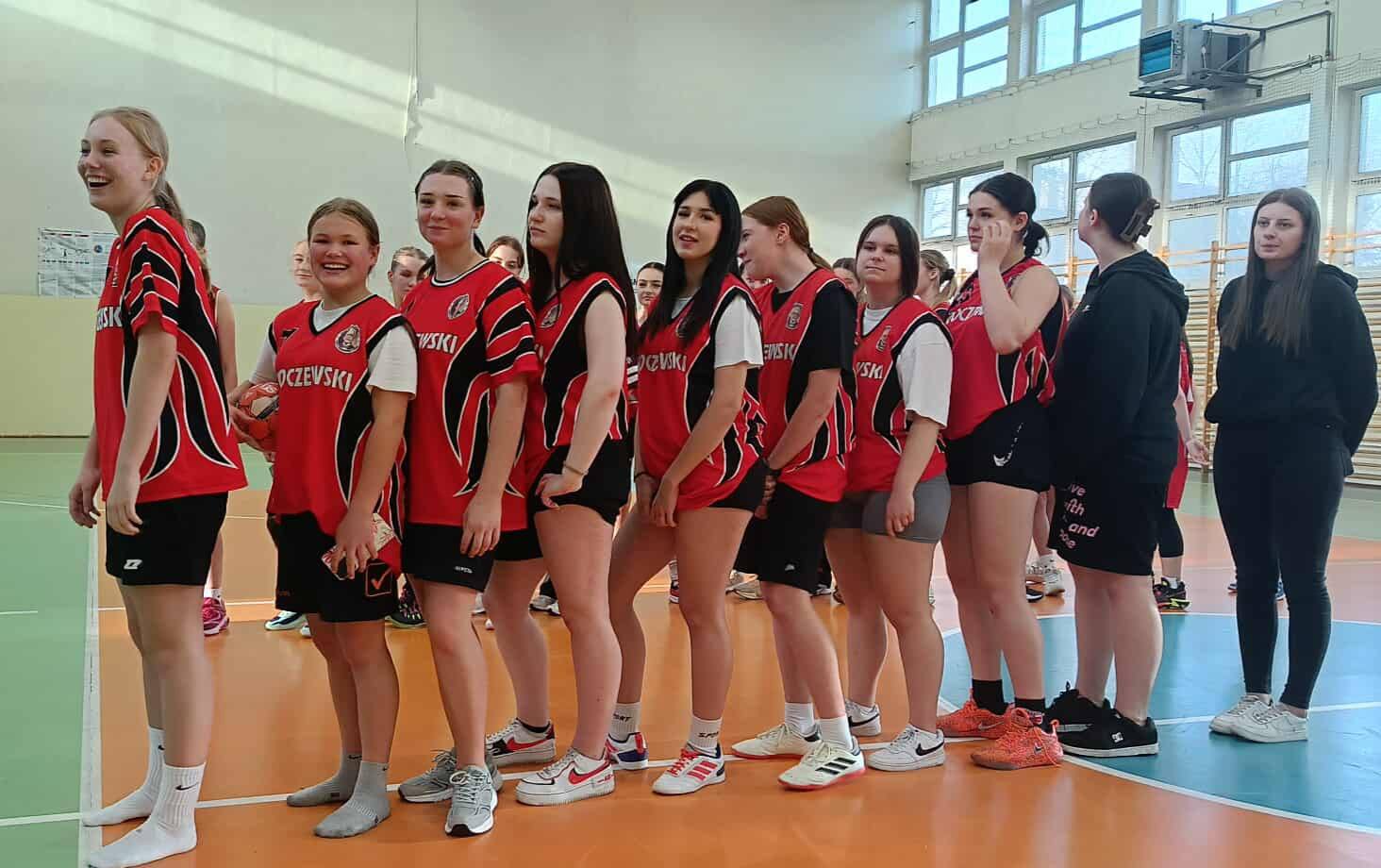 580531825_1285070410092504_880276476735897649_n