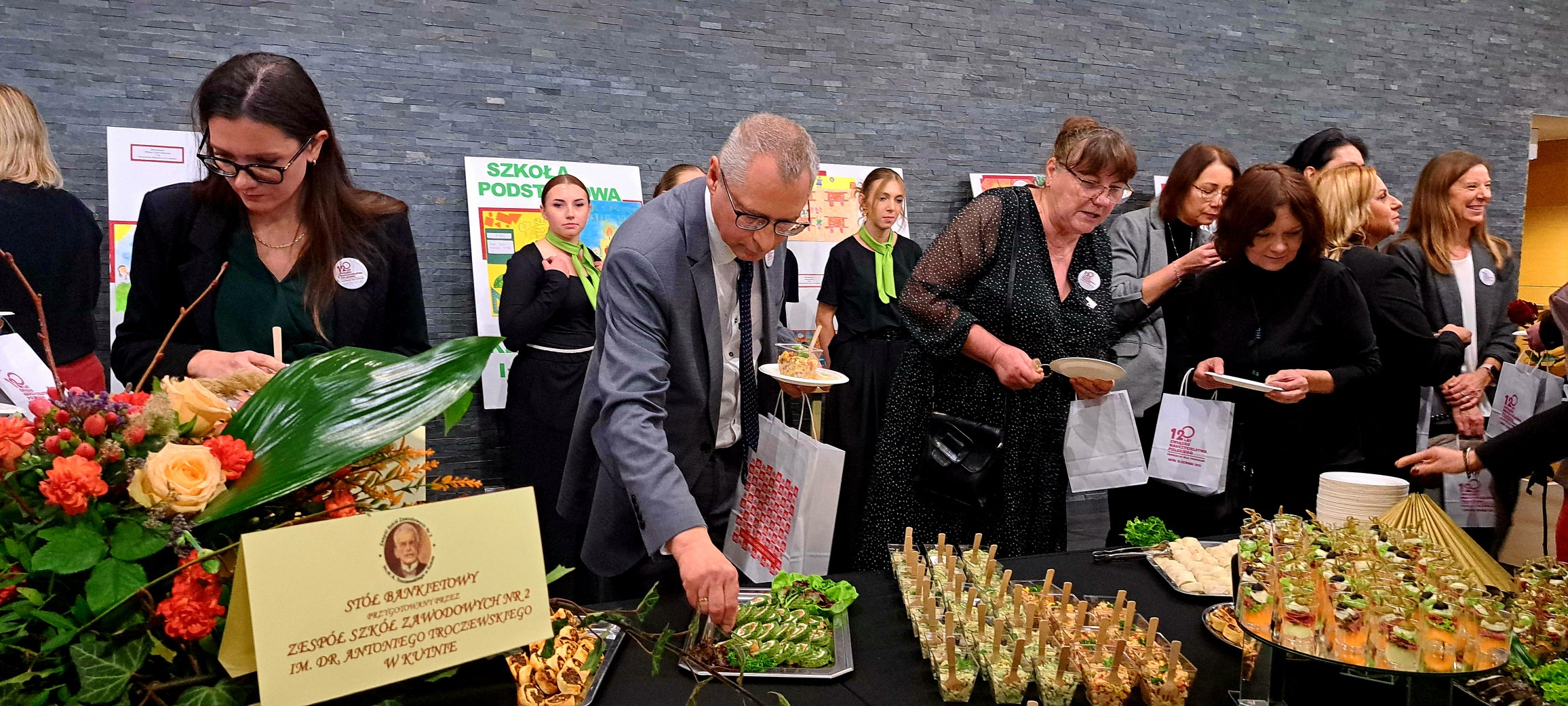 583791817_1287542776511934_8458835925061931788_n