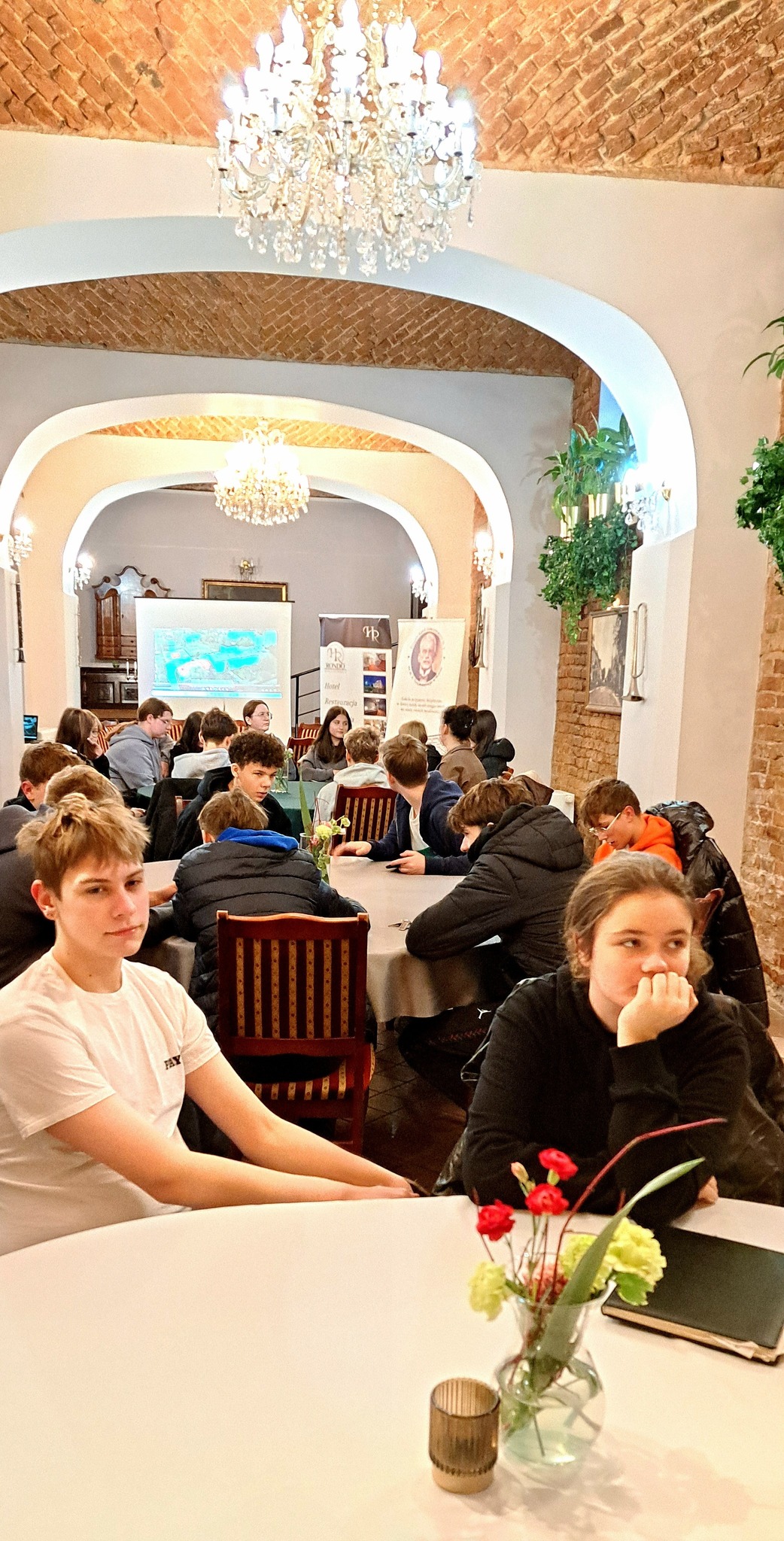 584988140_1290353496230862_993766940586586868_n