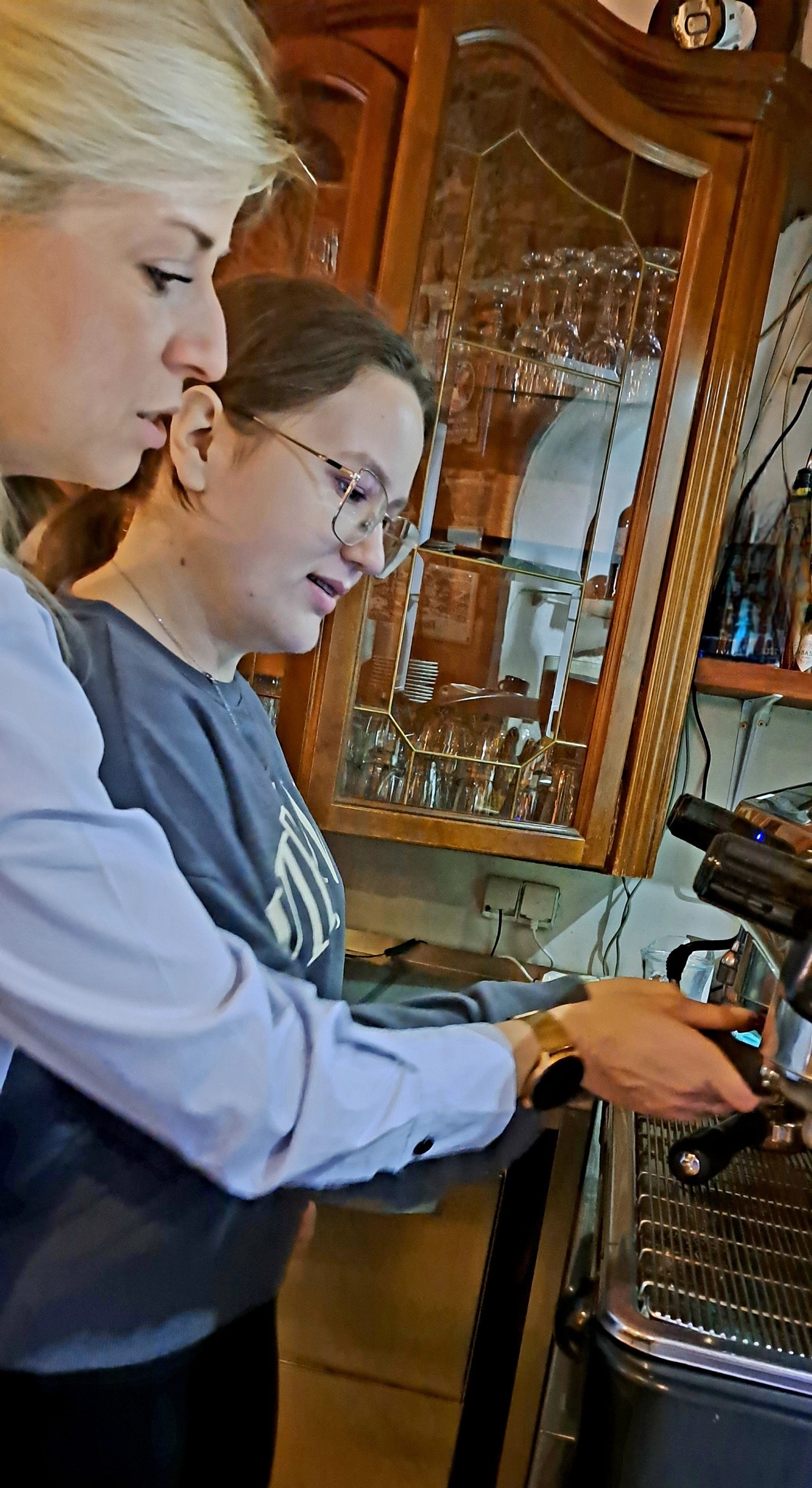 586398015_1290355359564009_557101648283778913_n