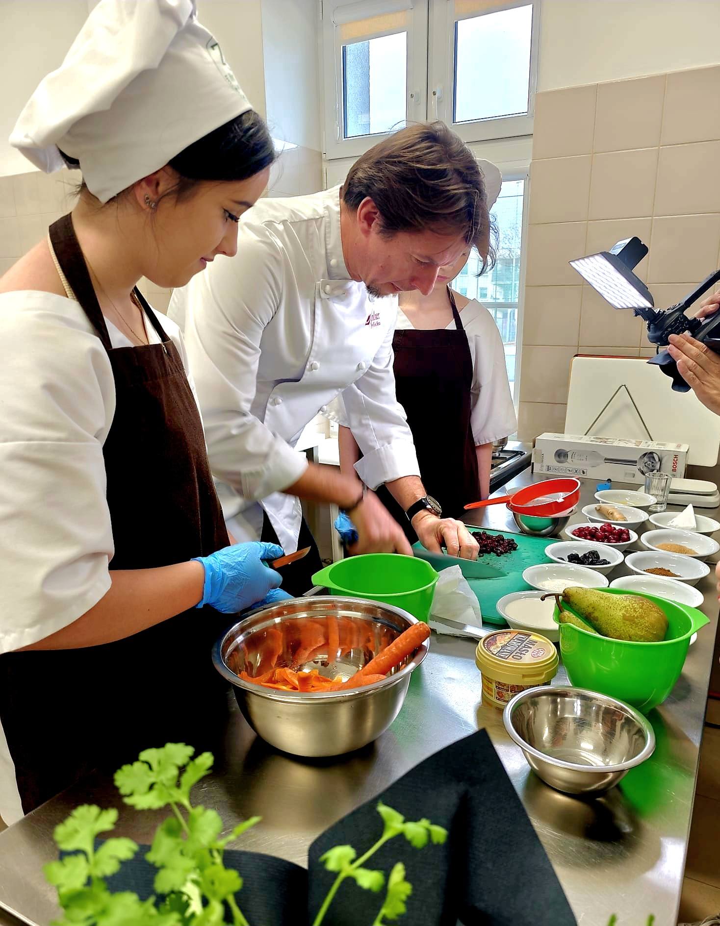 588415088_1293666732566205_7876807633934223720_n