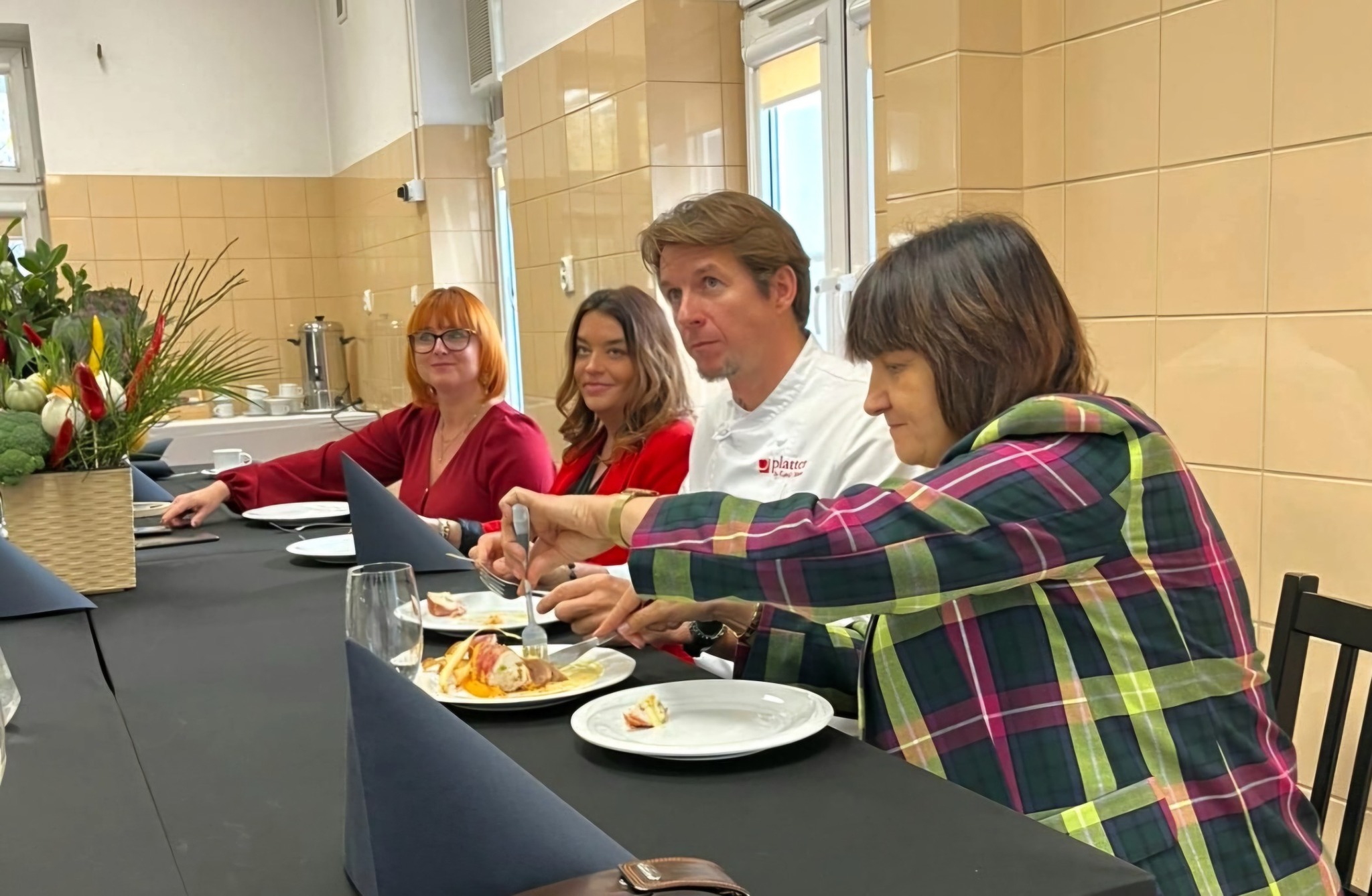 588633801_1293674589232086_1379759348162454259_n