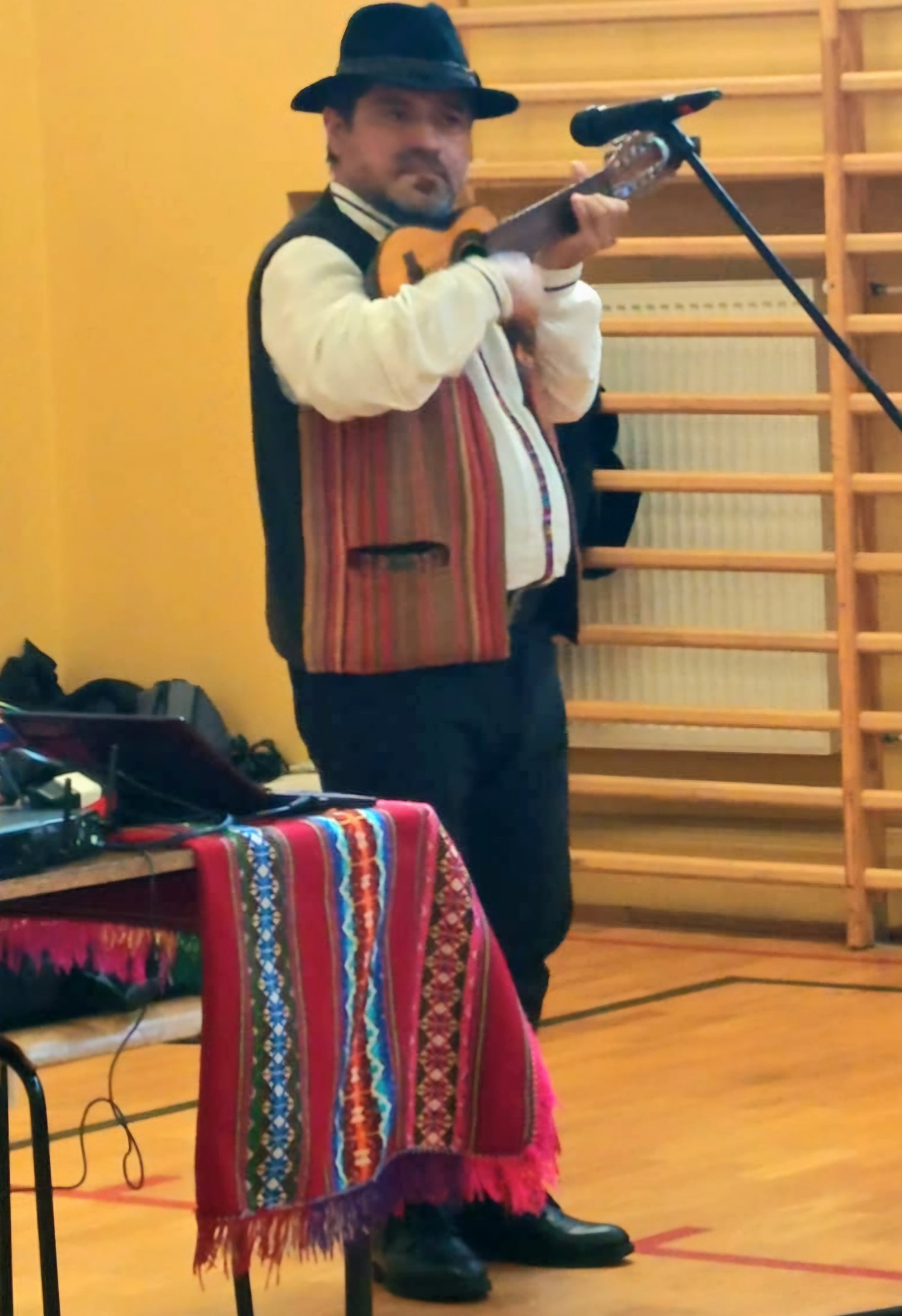 590619307_1297152732217605_7209056820585506452_n