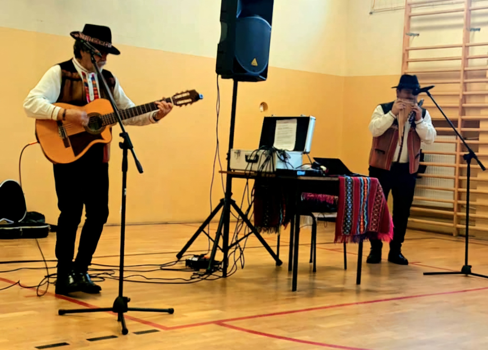 592125218_1297152885550923_3407629382493238334_n