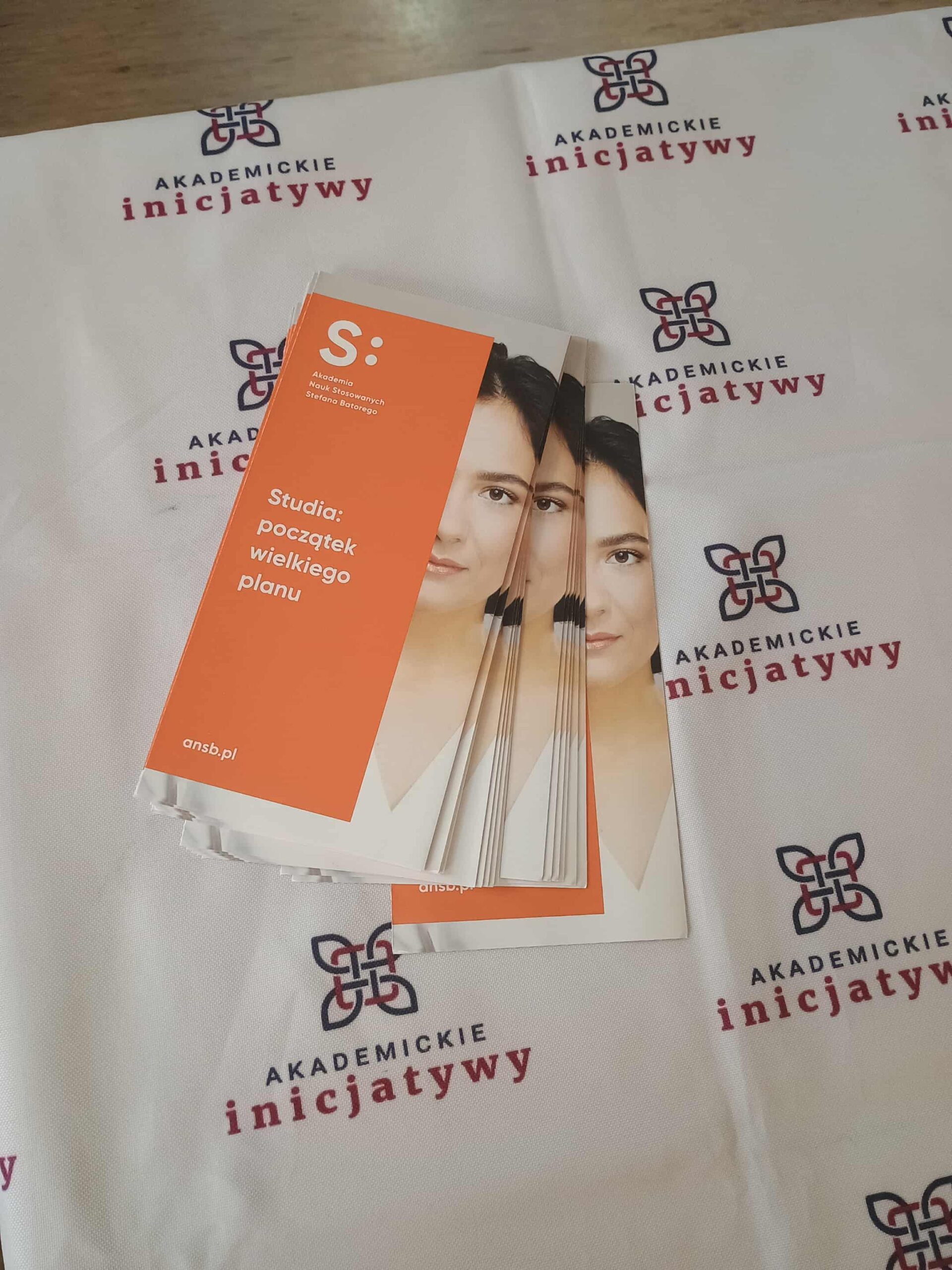 ba9fde95-b16e-4bbb-9eab-8c330bb1762e