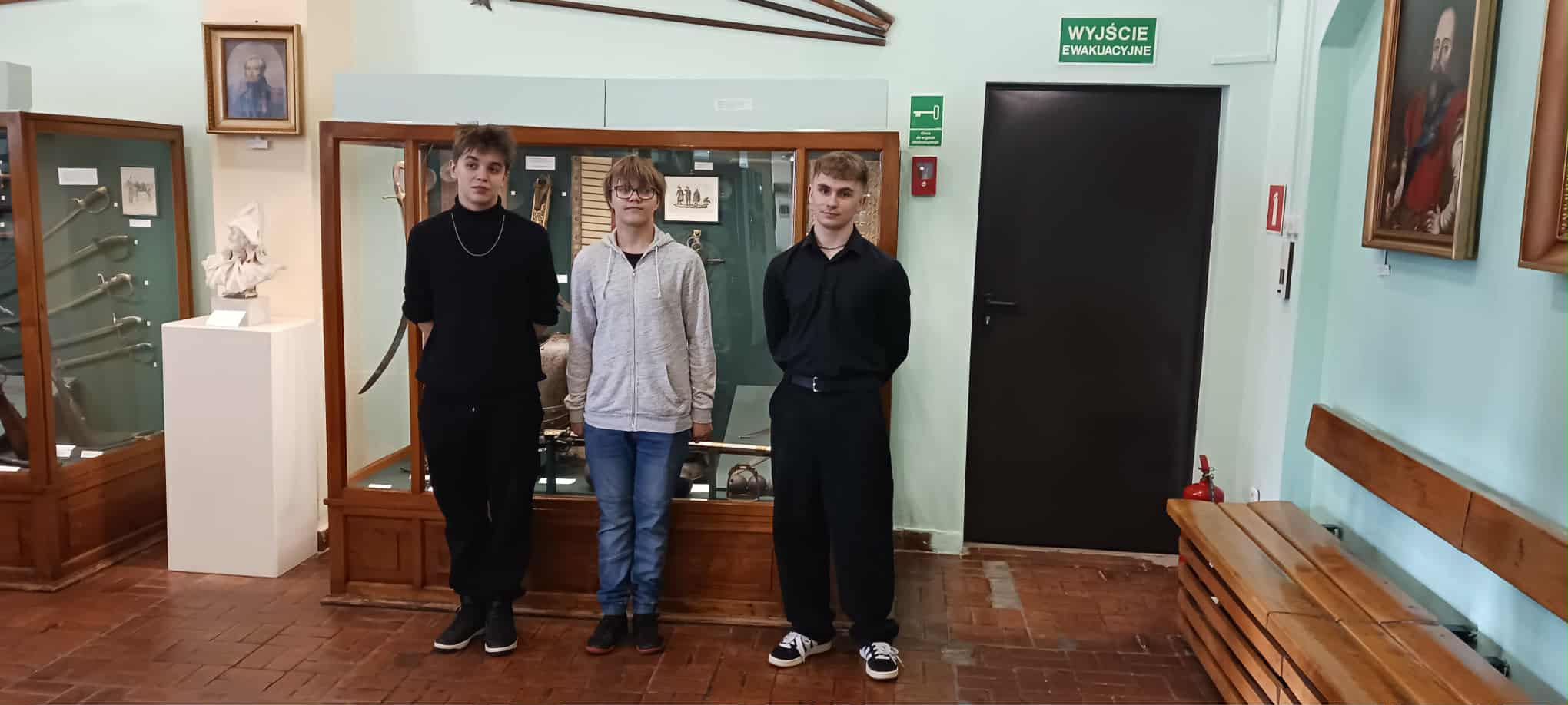 cc4c2a7b-1c93-4c19-ad34-1c61611ceaf3