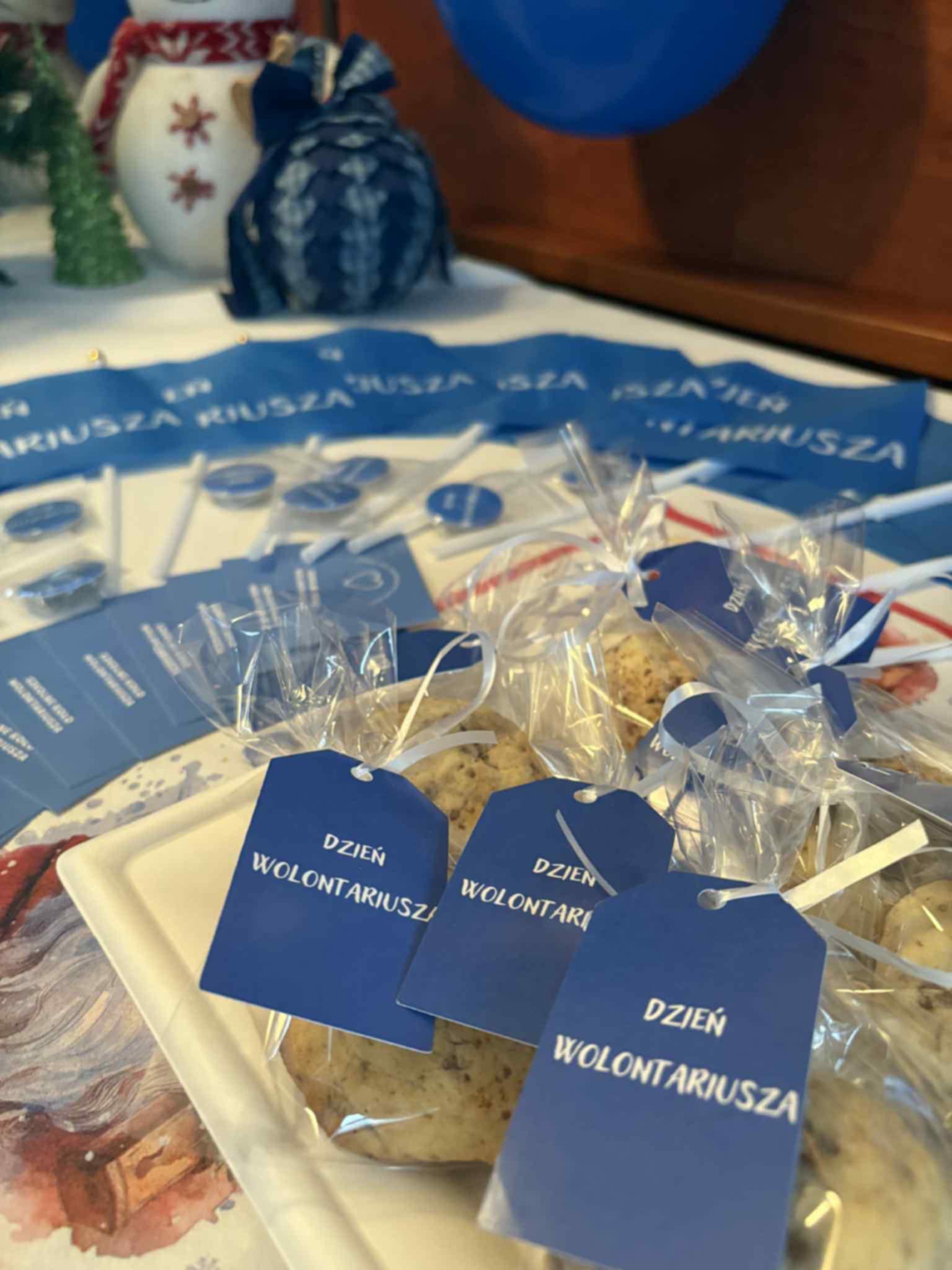 3fdef75b-d100-43e3-8dd0-aec4e5858b42