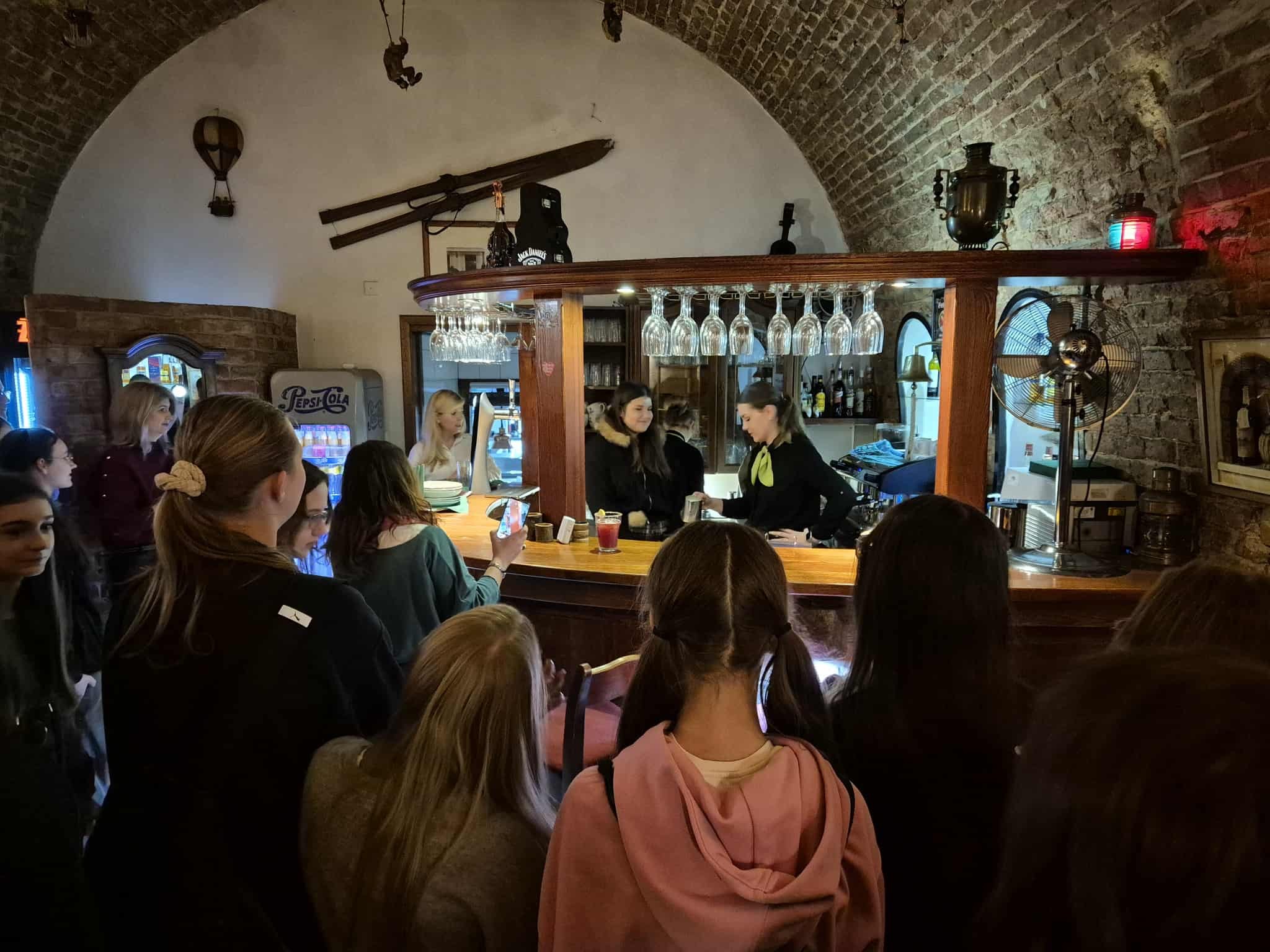 594058432_1300765075189704_7769857598354643591_n