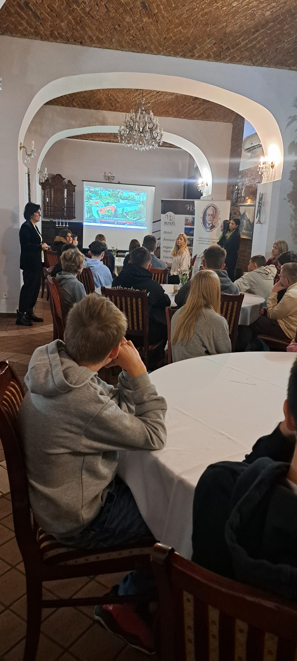 594062017_1300767528522792_2728316462018975622_n