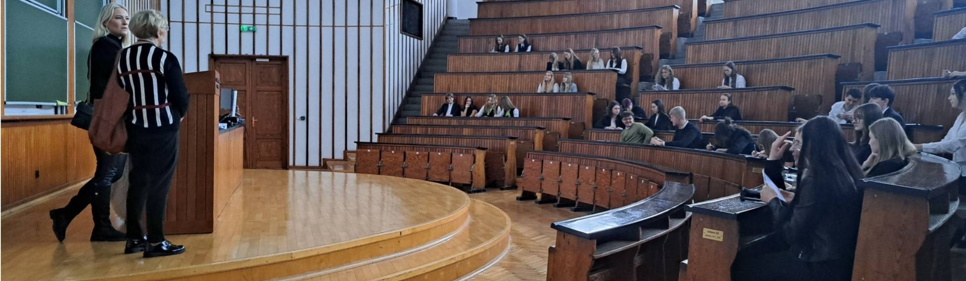 597897220_1306479524618259_5073833702919864573_n