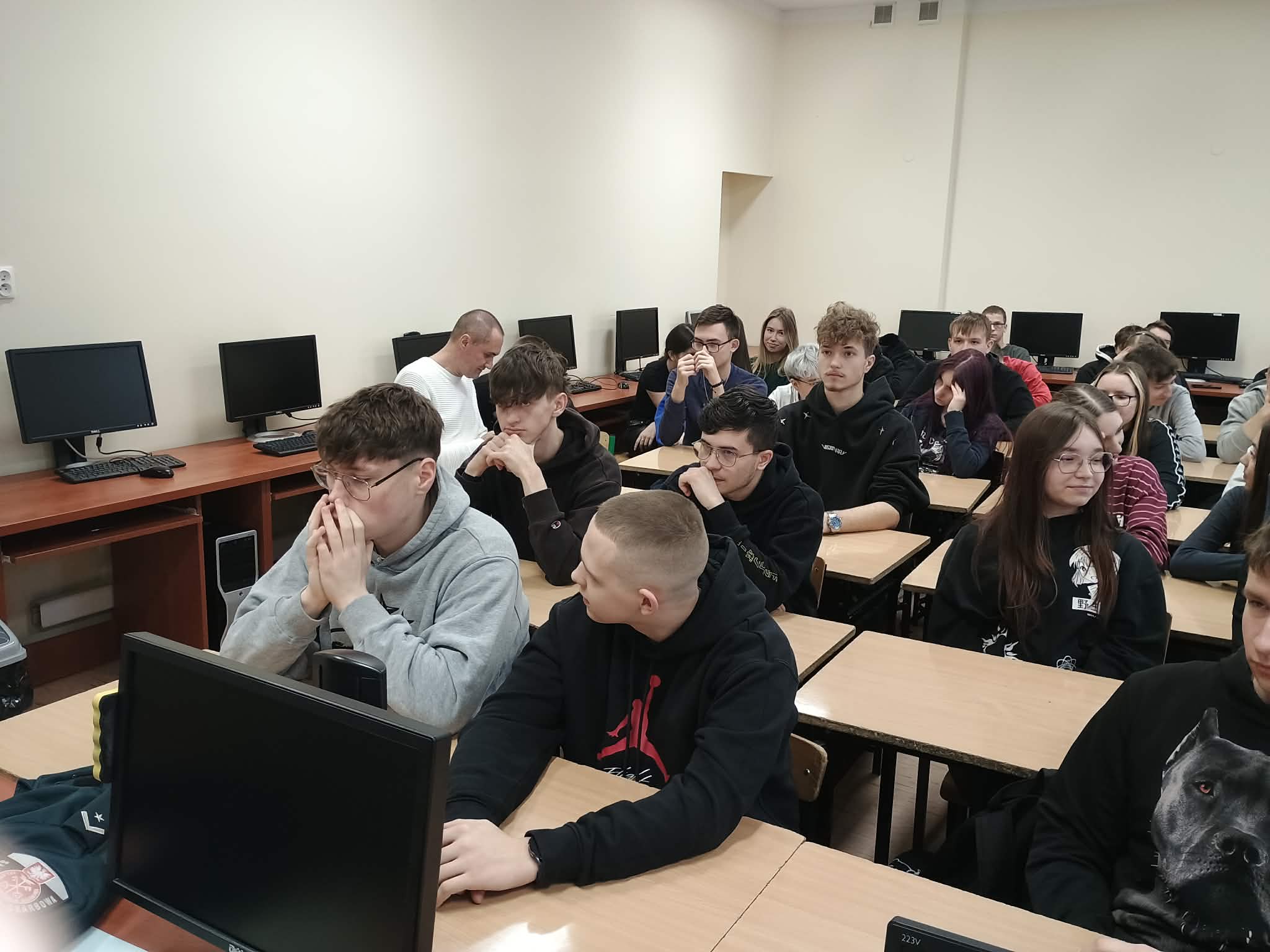 f46c9503-8321-4492-ab5a-4cfa92832360