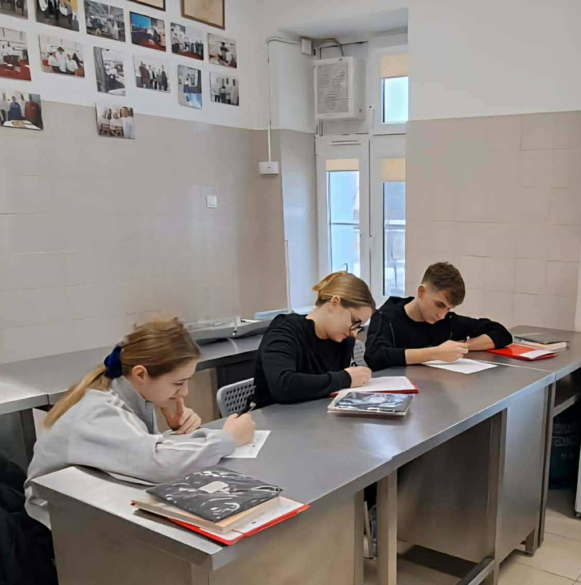 618860399_1335139735085571_9178557032160346213_n