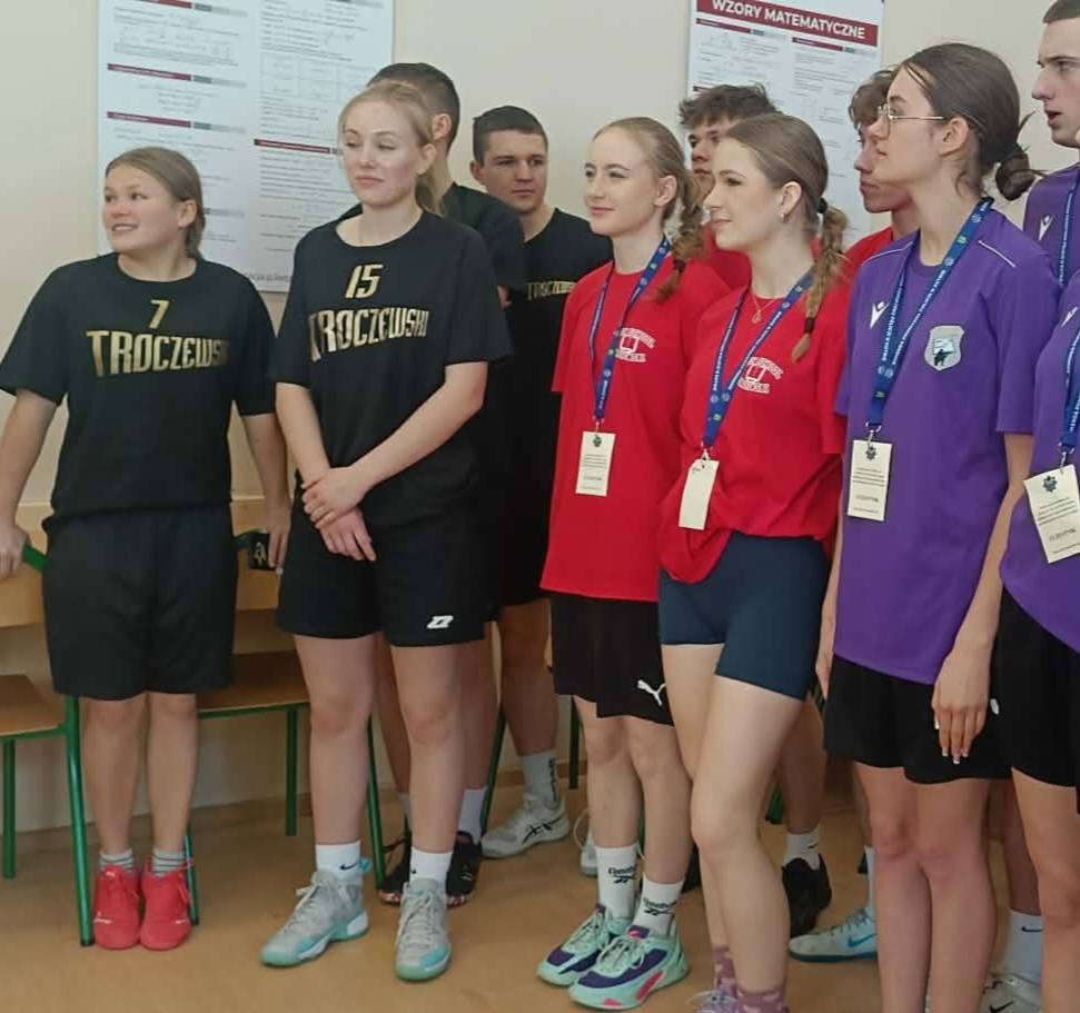 641702979_1365826868683524_2856491771845364140_n