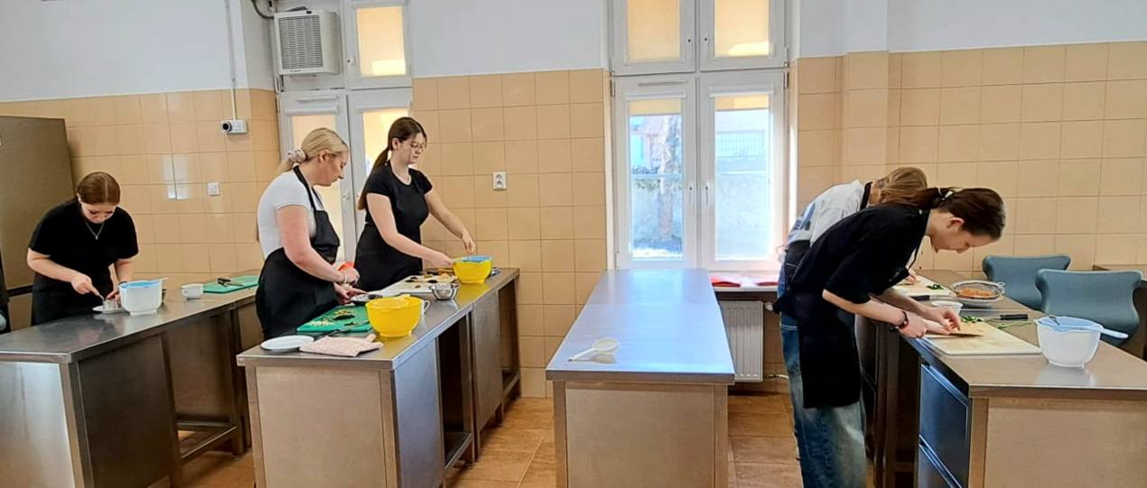 647860878_1373687251230819_6883423660807711865_n