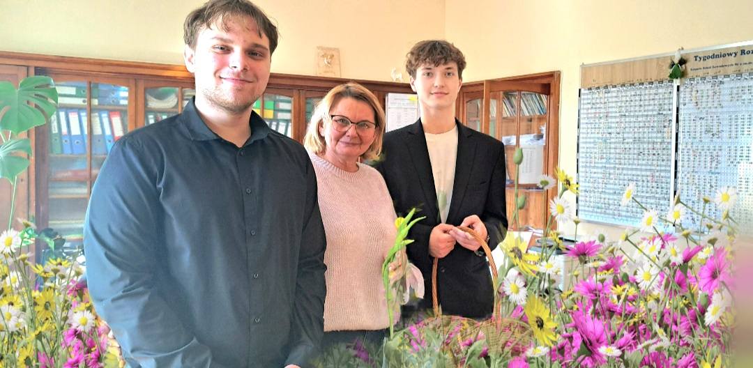 649385752_1374309874501890_6896612243984259589_n