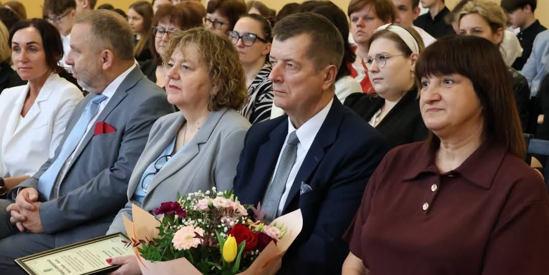 654204986_1379554437310767_6337288315201832366_n