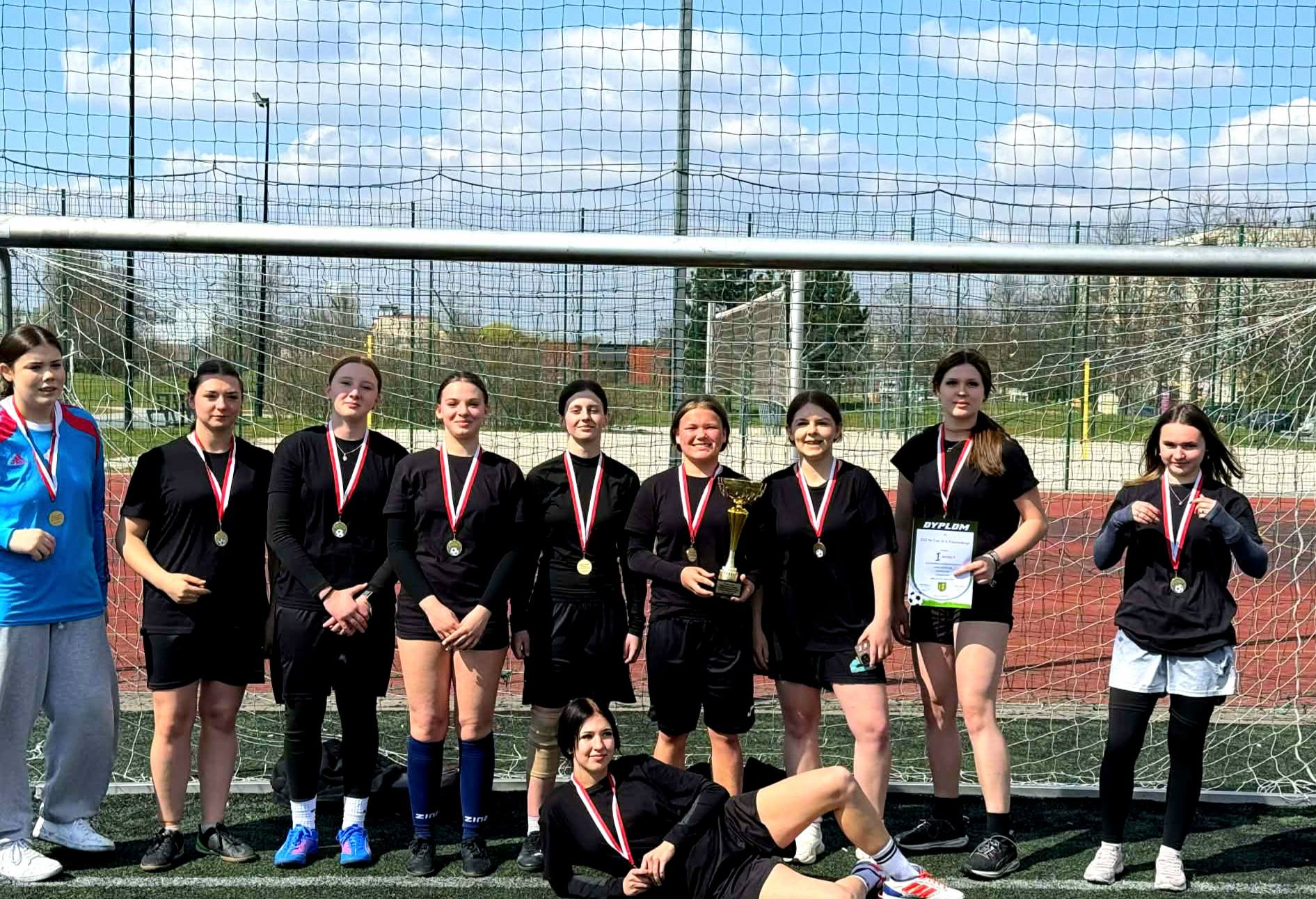 671661519_1400929165173294_5694074101046059610_n