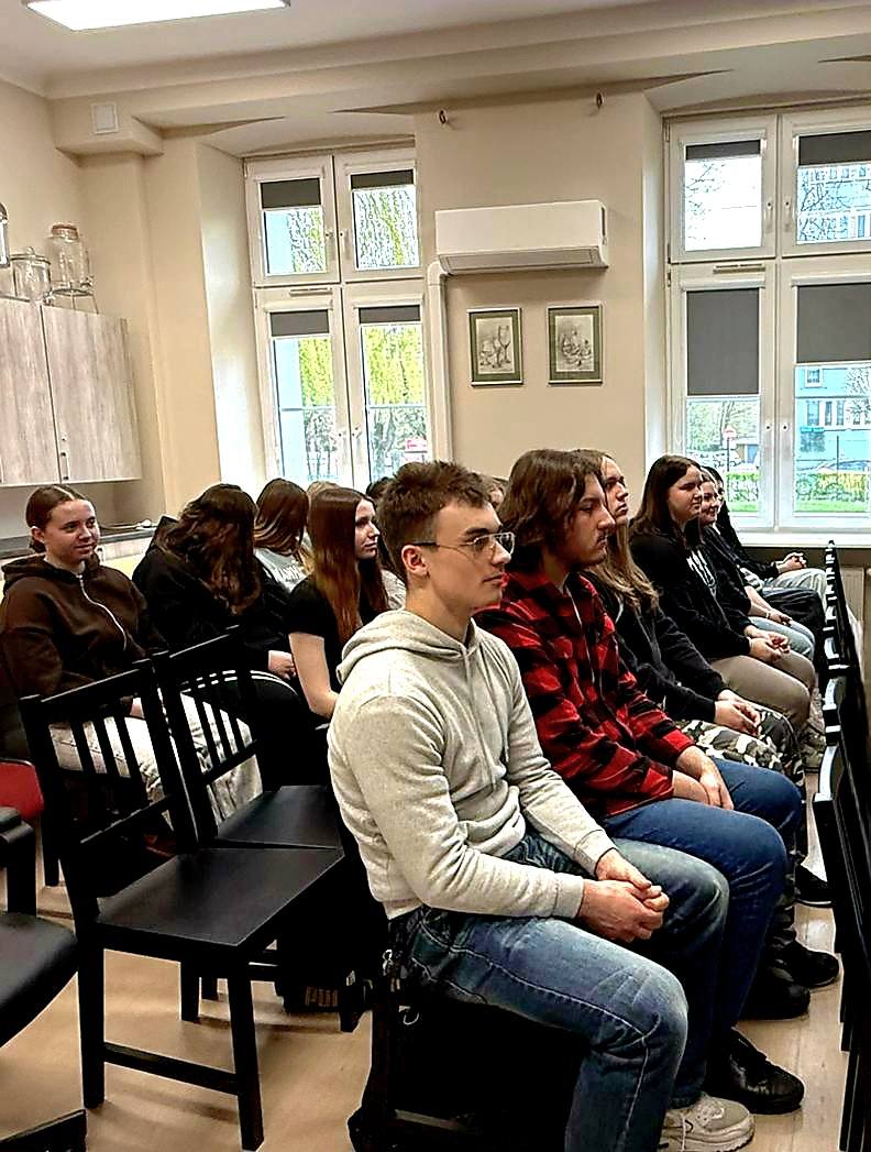 671695034_1402504465015764_6299837760965189260_n