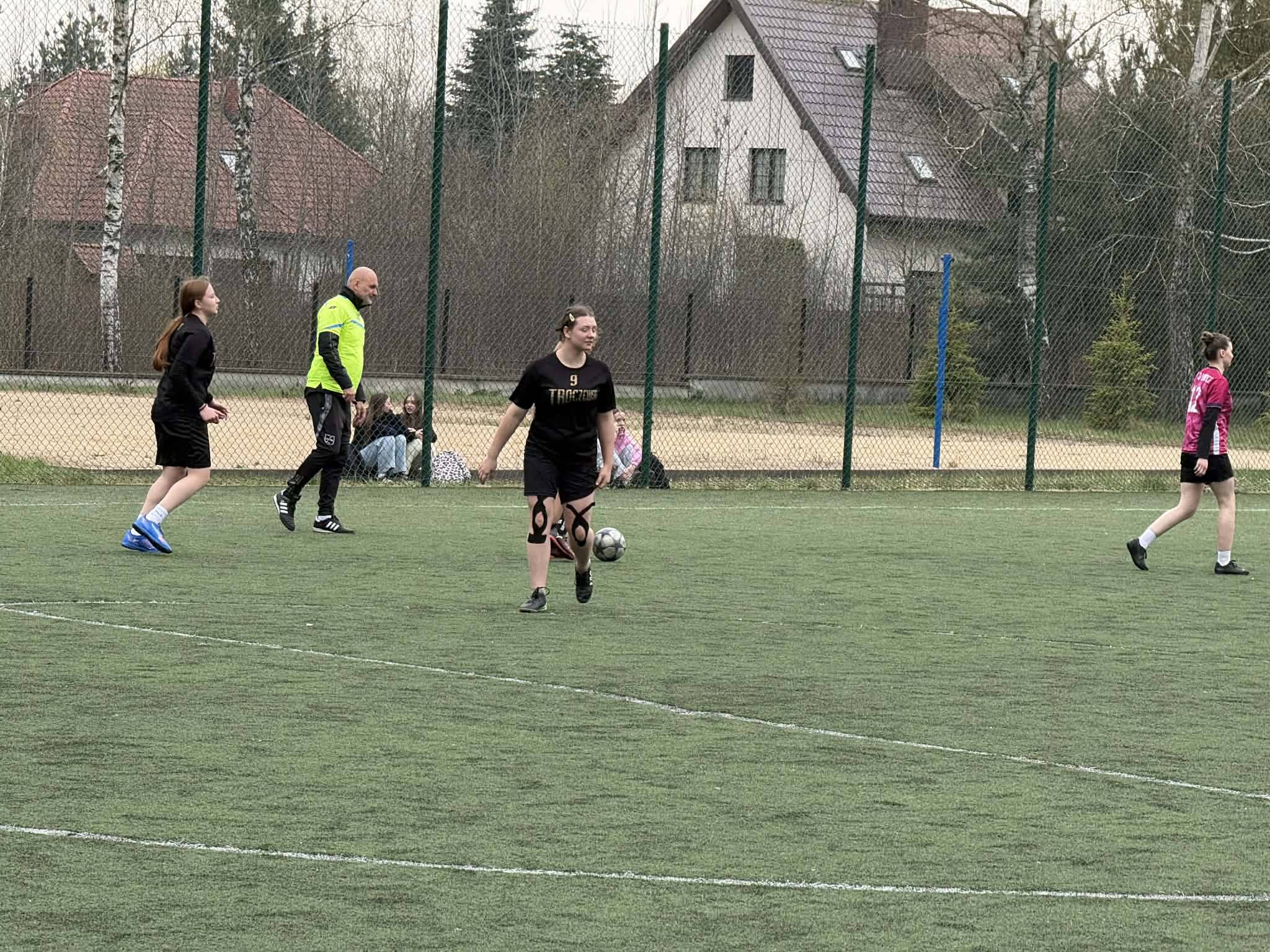 671974474_1403306768268867_8722838345916851152_n