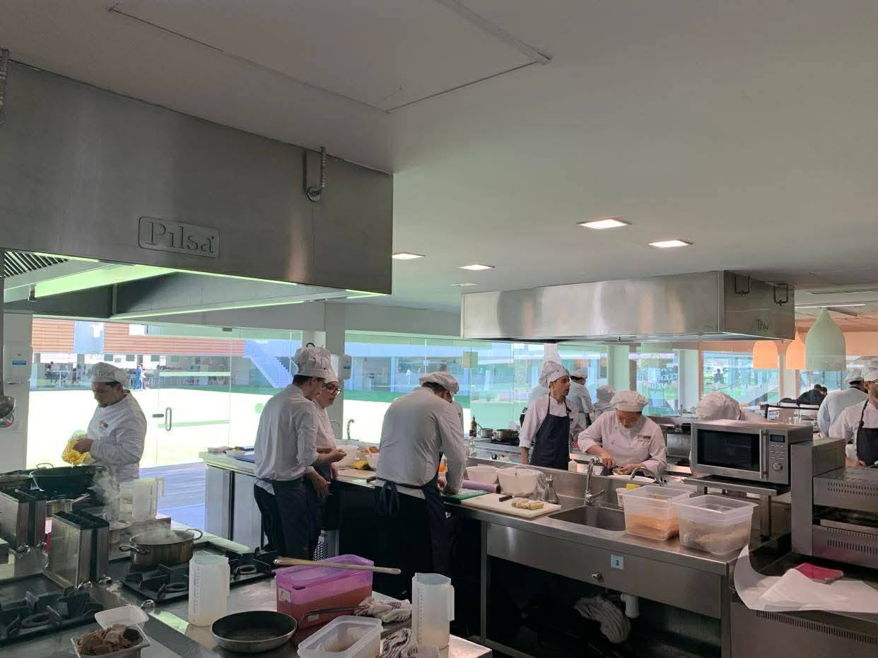 672668503_1403934618206082_4255736970298862235_n