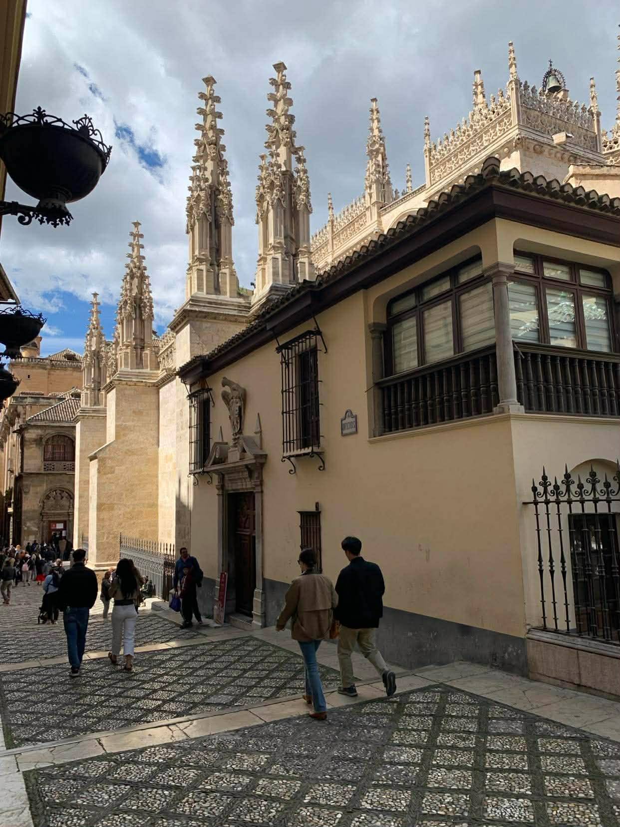 672670454_1403923024873908_4354389858927957083_n