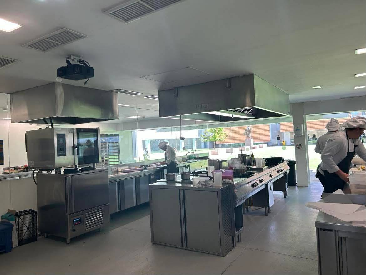 672672714_1403922011540676_9139314931471353883_n