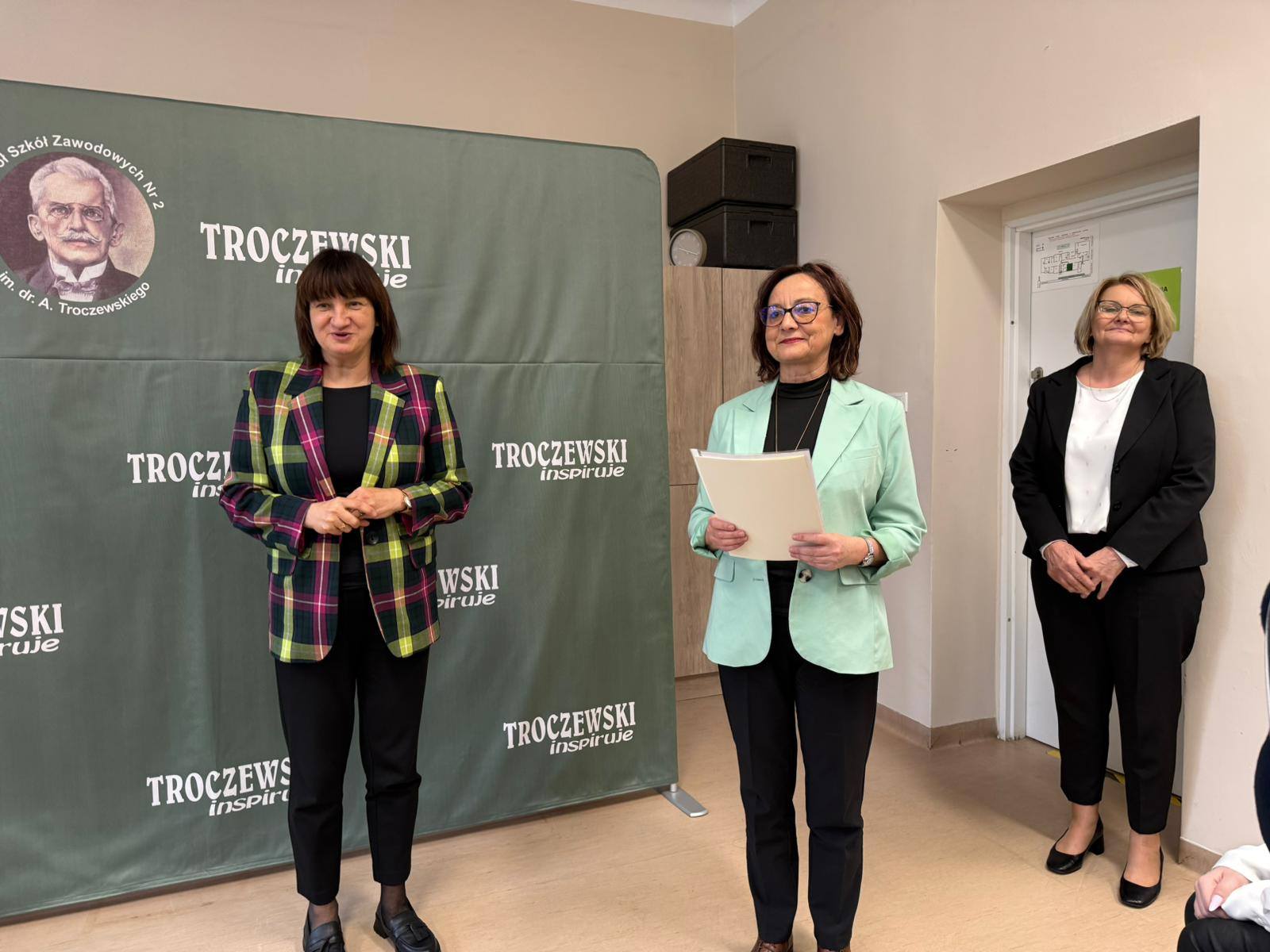 672673982_1402504675015743_2272324379279835463_n