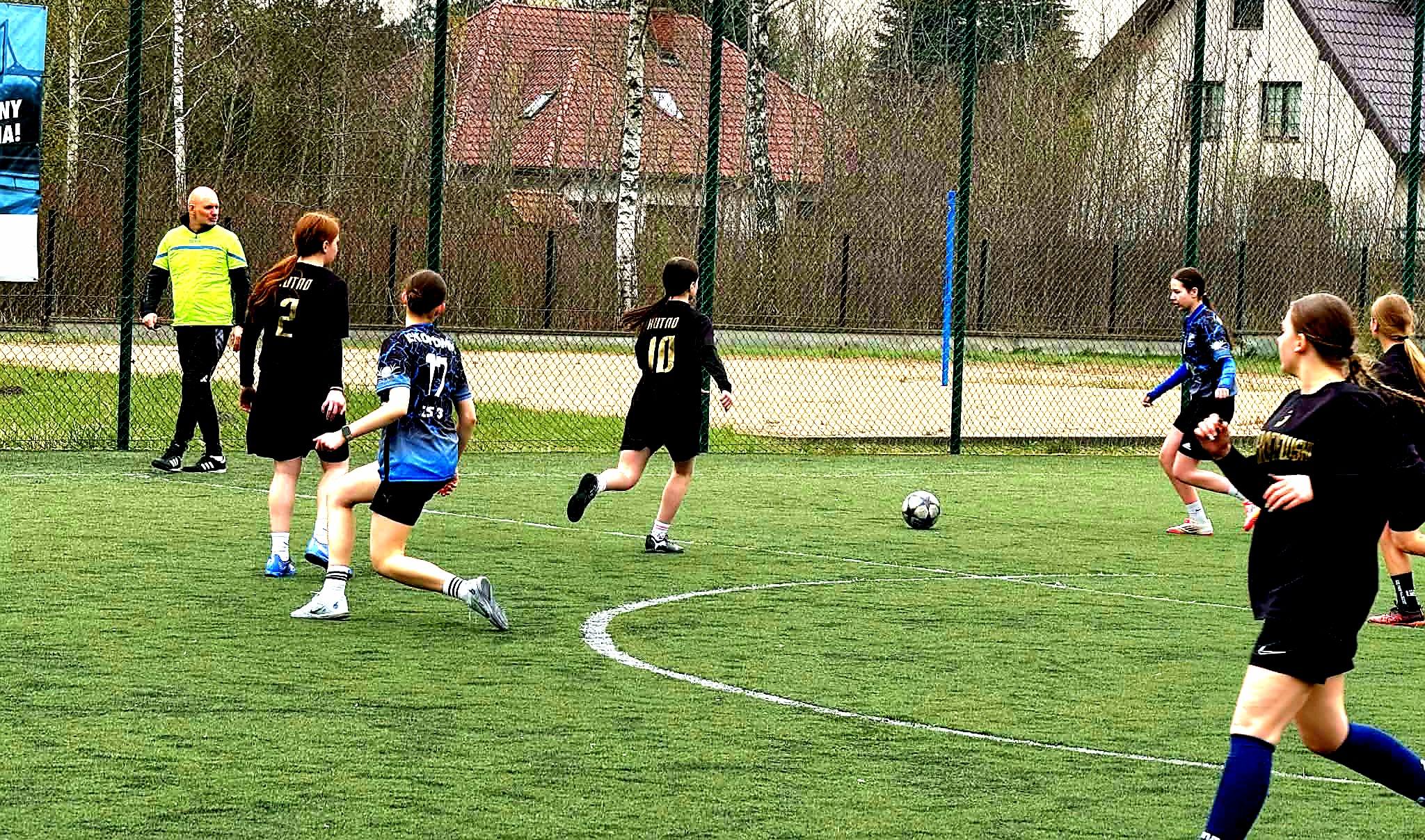 672676308_1403306648268879_2542989235415741157_n