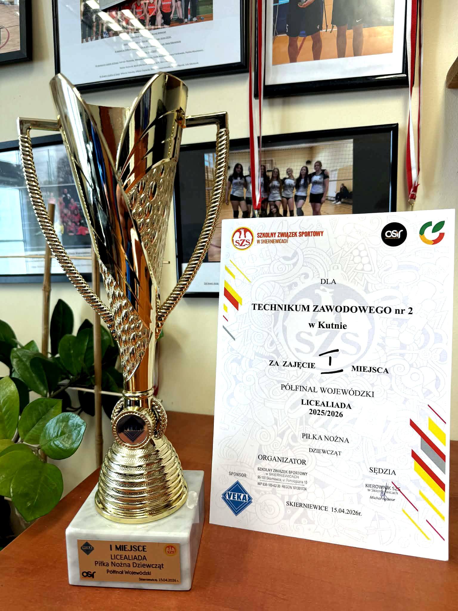 672683892_1403305221602355_665188354267821186_n