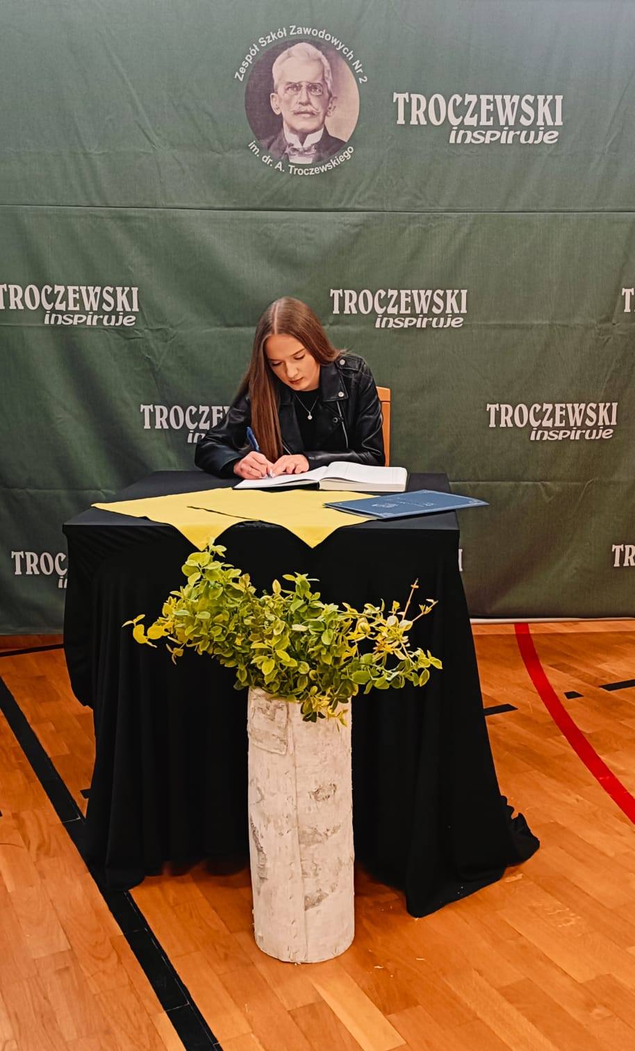 677974616_1410510420881835_5479148296276760641_n