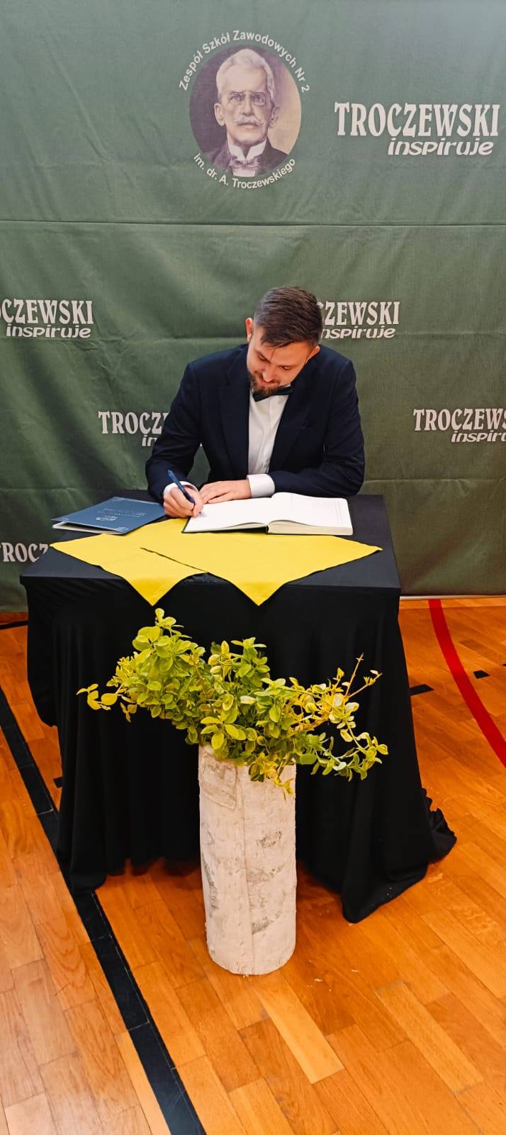 678511626_1410510630881814_9180149547864981064_n