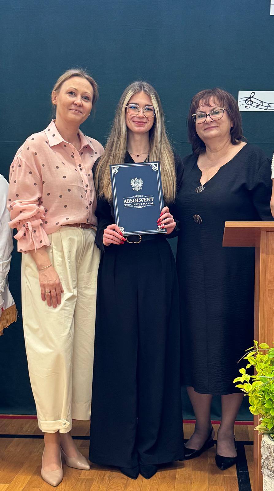 678590784_1410507930882084_5411089523887518081_n