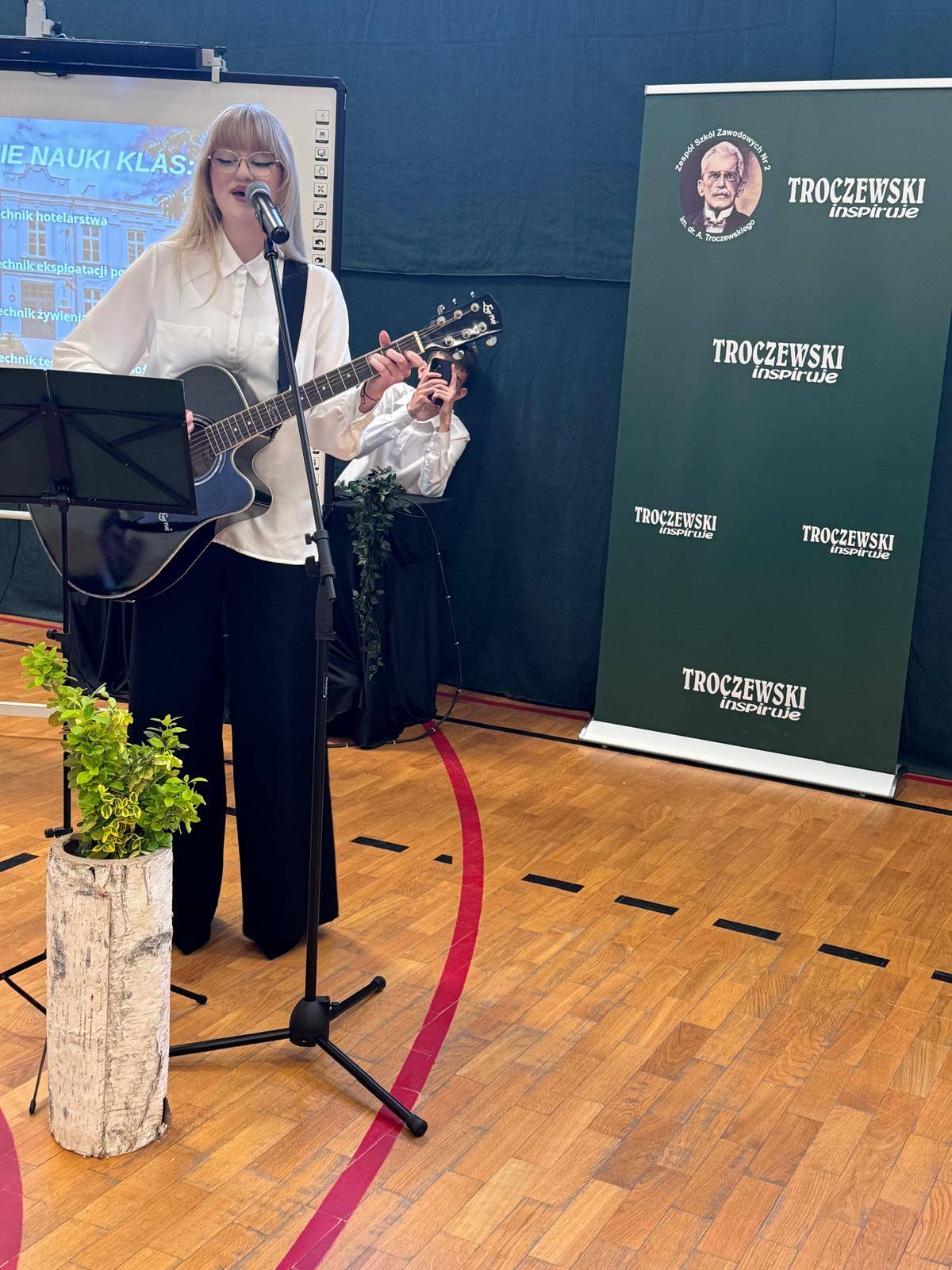 679138594_1410507867548757_1477792447863662611_n