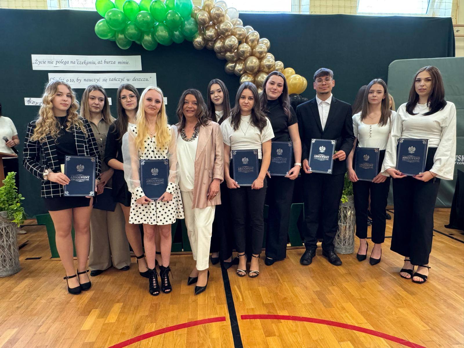 682395932_1410507710882106_1409672950306423853_n